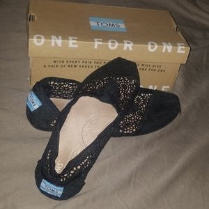 Toms black morocco crochet